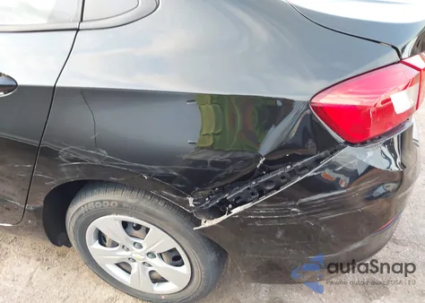 2018 Chevrolet Cruze Ls Auto z USA, uszkodzony, nr VIN 1G1BC5SM9J7235138